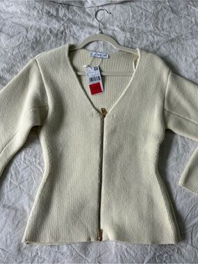 Mango Cream V-Neck Zip Knit Sweater